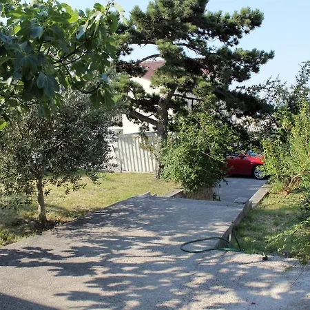 Апартаменты With Parking Space - 5537